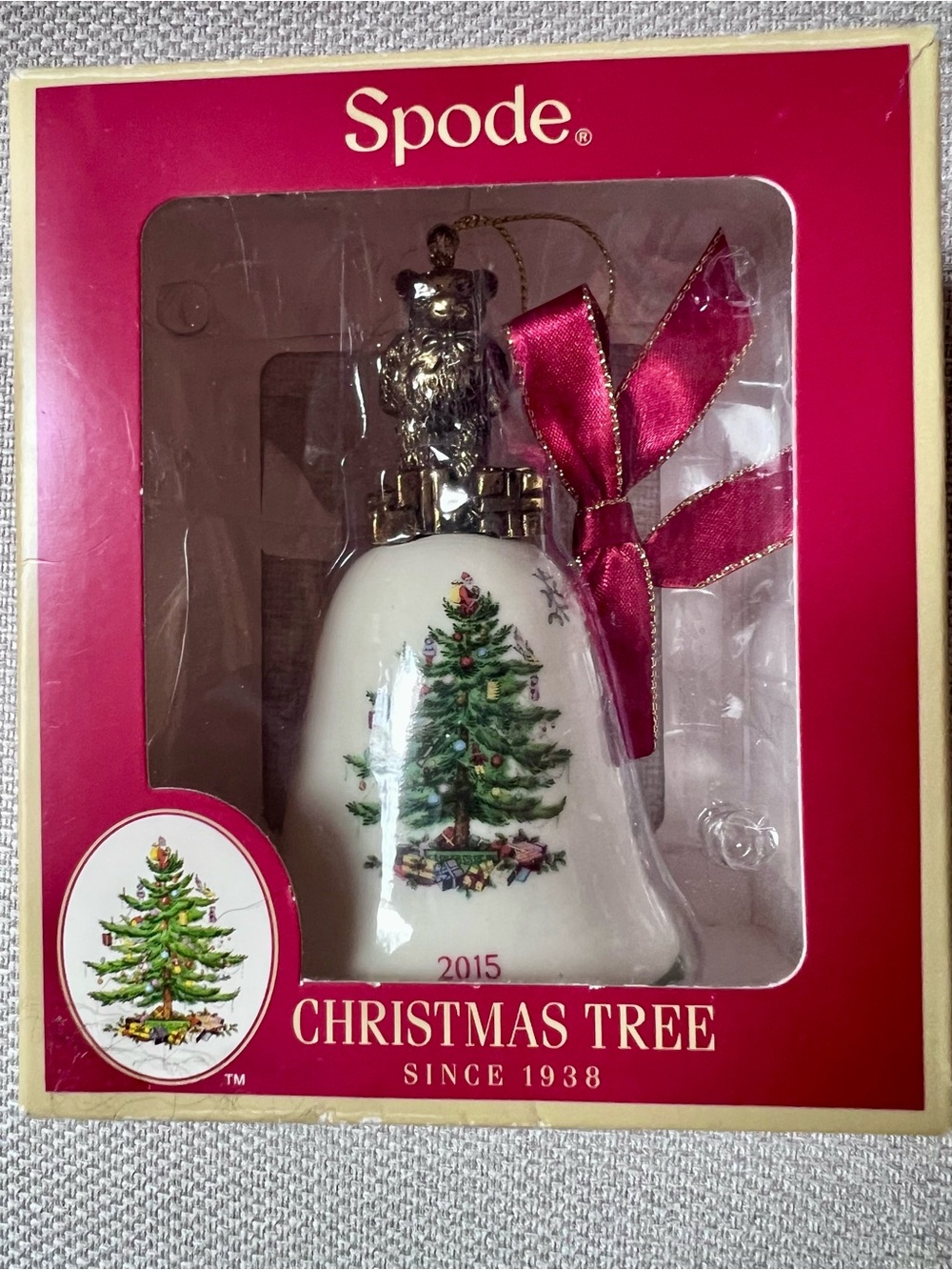 Spode 2015  Annual Christmas Tree Ornament with Teddy Bear and Gifts